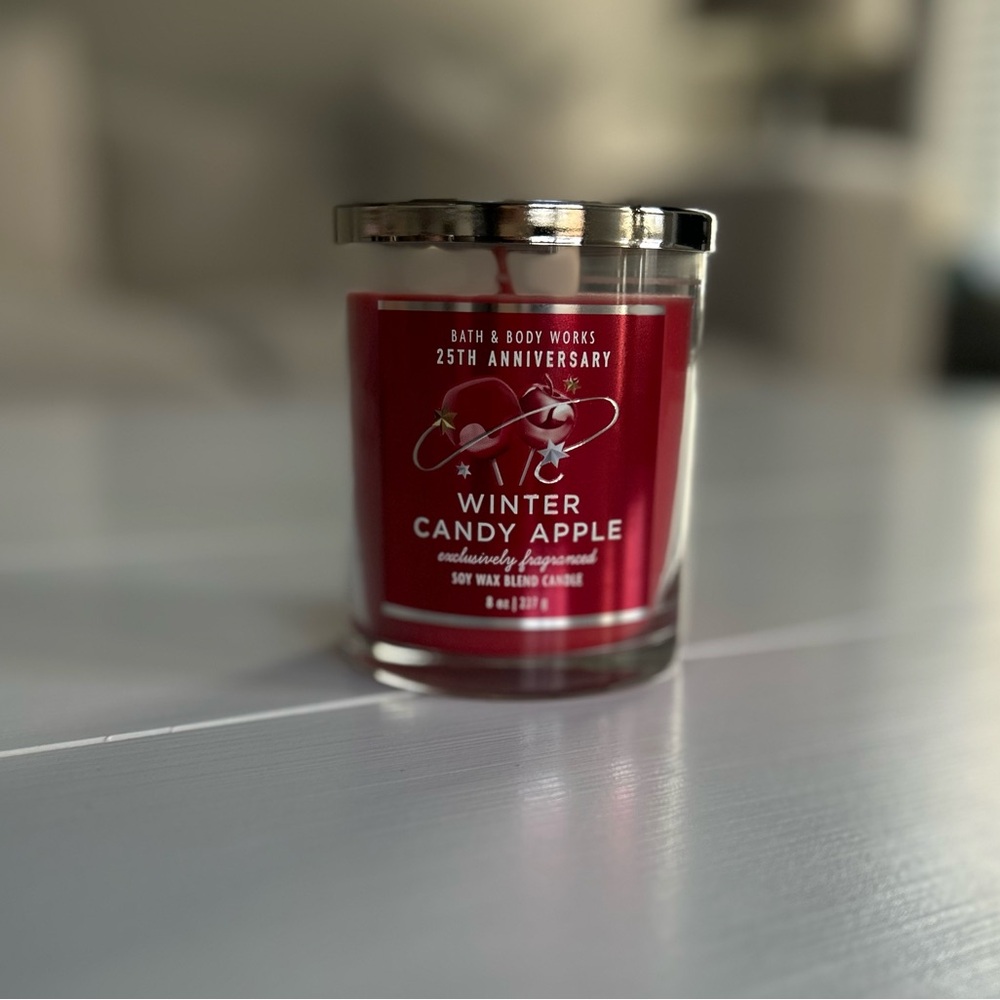 Bath & Body Works Winter Candy Apple Candle